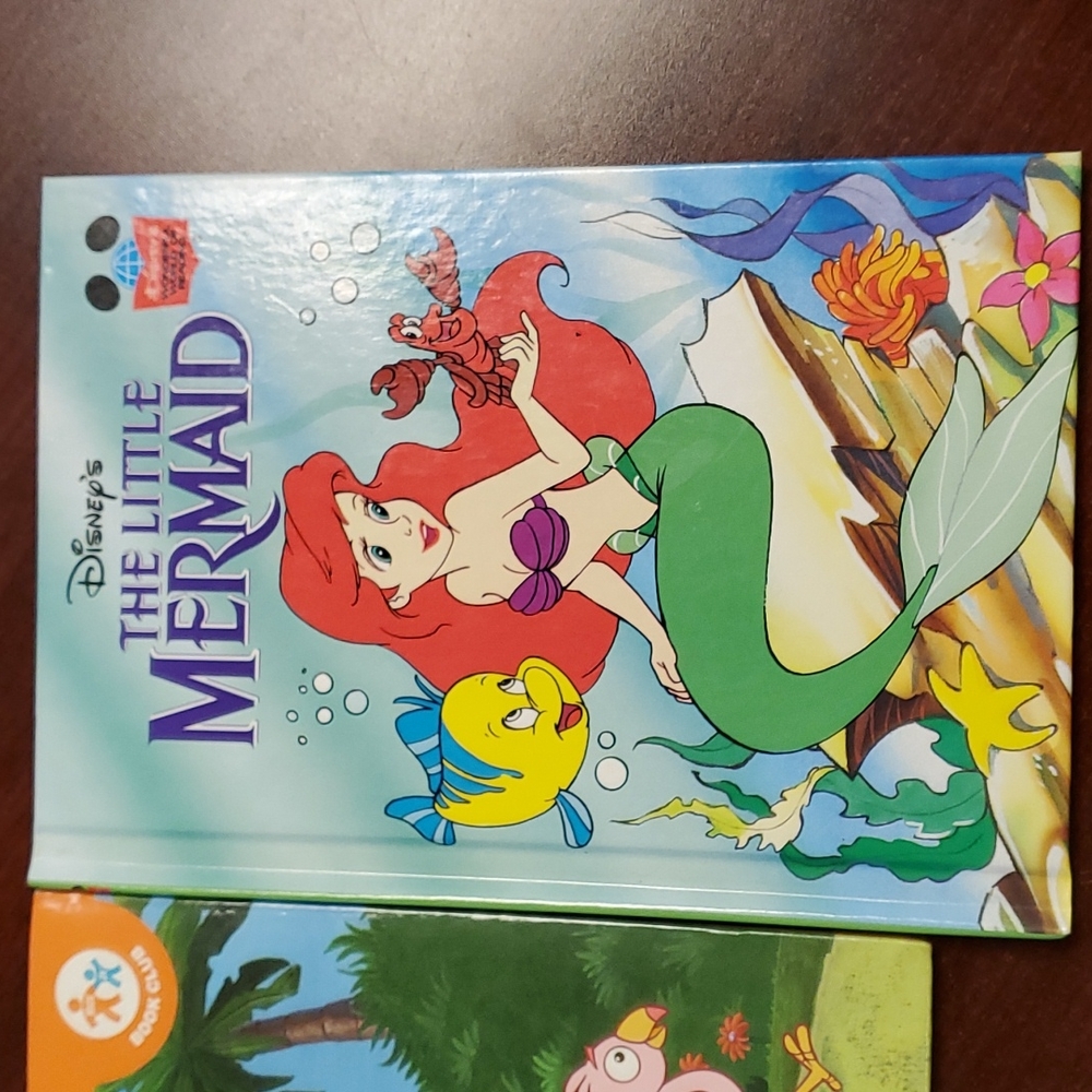 **Host Pick** Dora the Explorer and The Little Mermaid books - Picture 3 of 3